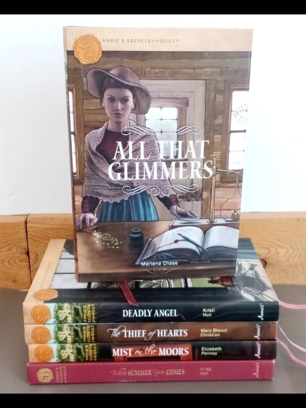 5x Book Lot Annie's Secrets Of The Quilt